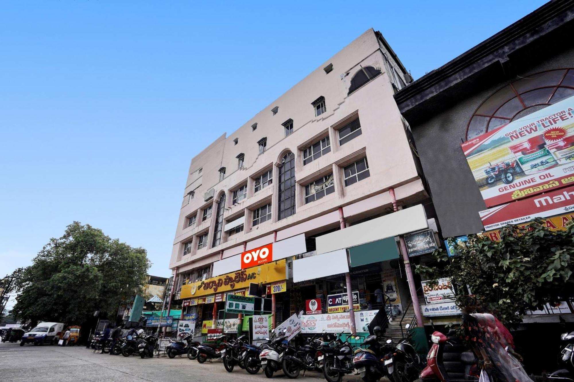 Hotel O Sai Krishna Residency Vijayawada Exterior photo