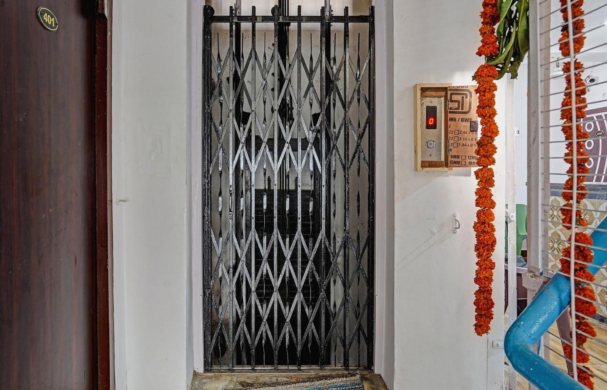 Hotel O Sai Krishna Residency Vijayawada Exterior photo